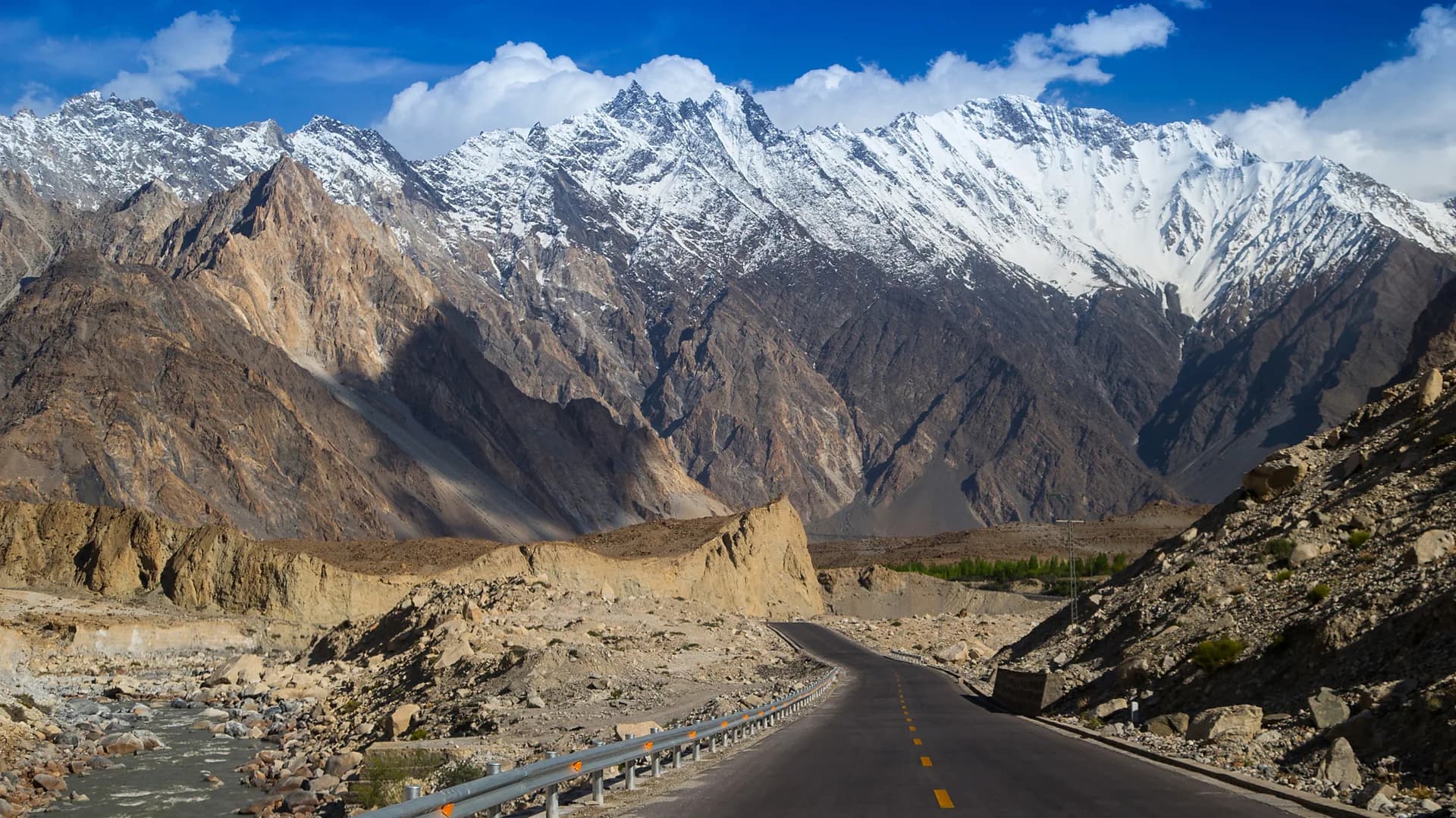 The road that's the '8th World Wonder'